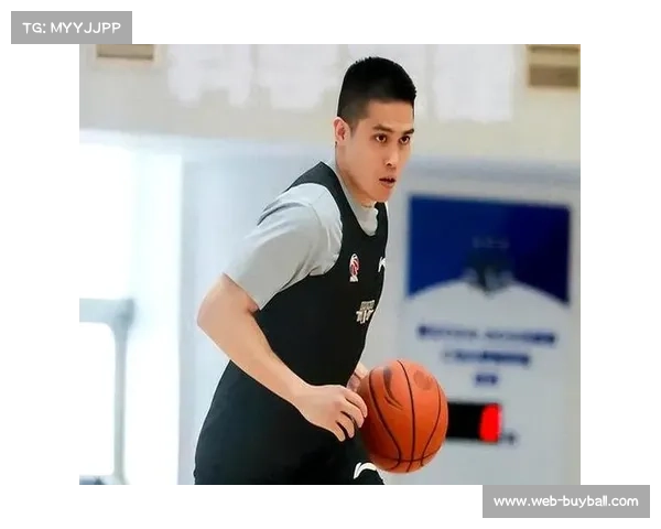 陈盈骏预计11月底或12月初回京归队备战CBA新赛季 陈盈骏预计11月底或12月初回京归队备战CBA新赛季